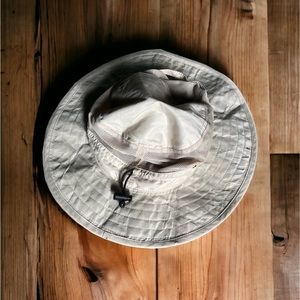 Royal Resortwear Hat